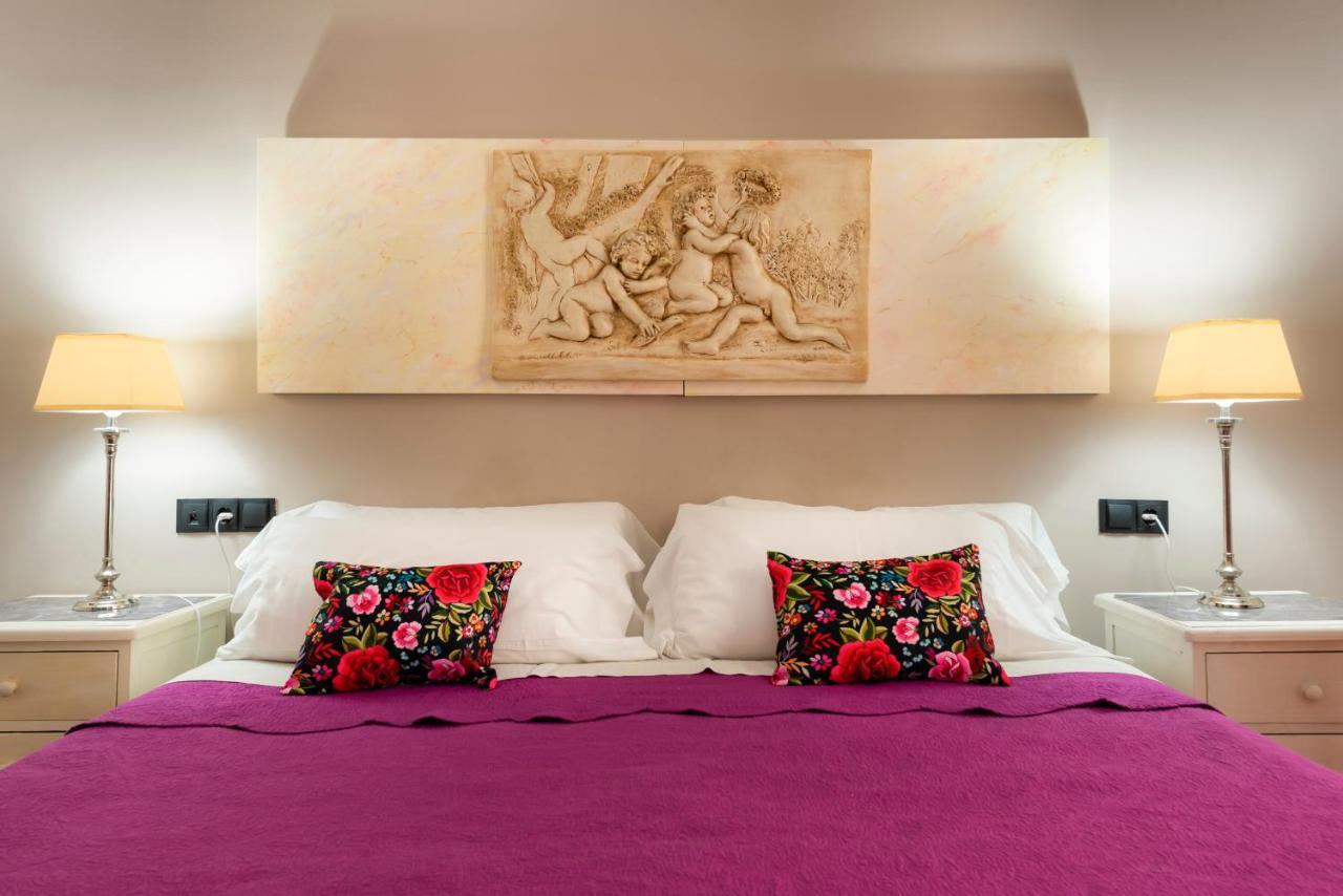 Cathedral Apartment, First Floor Севилья Экстерьер фото